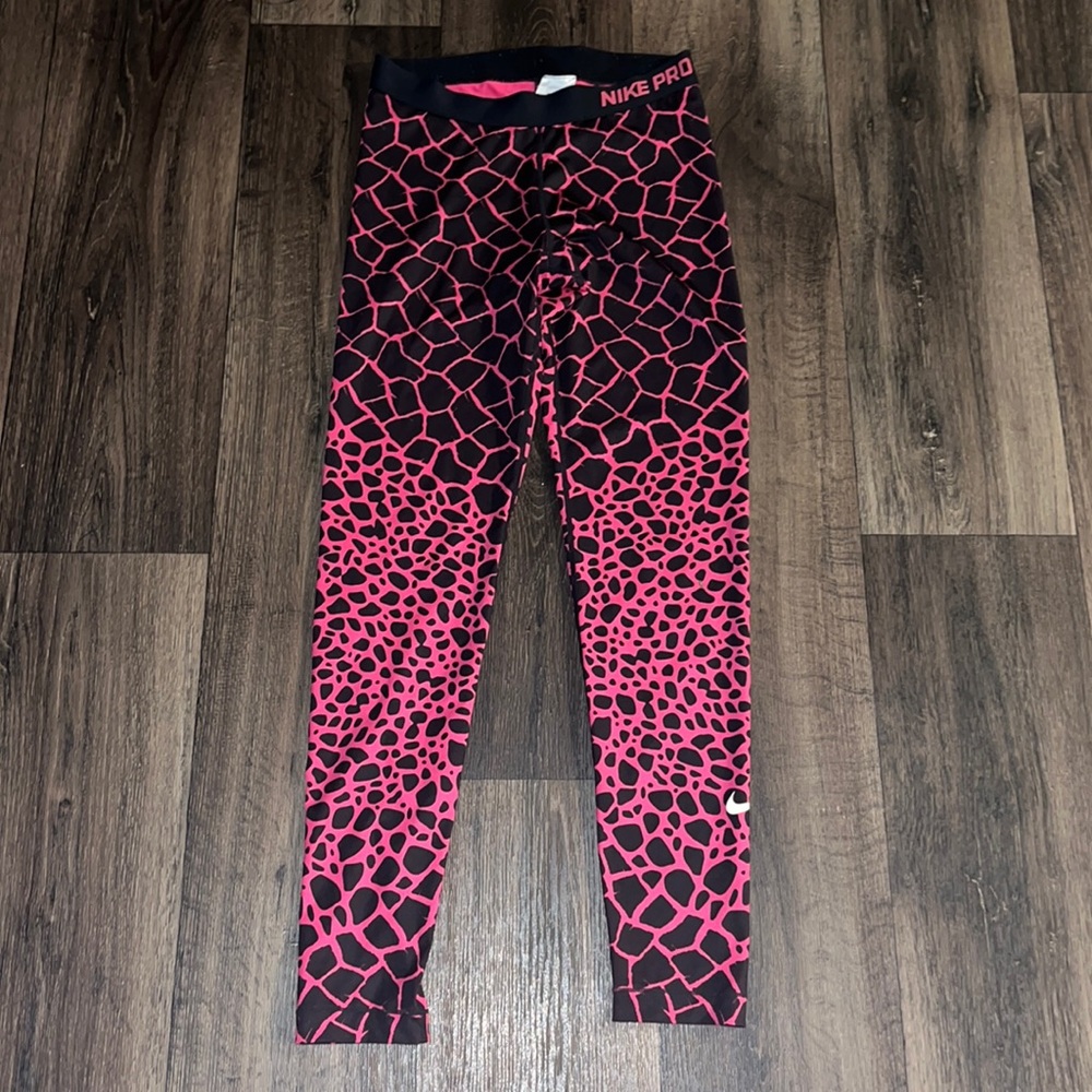Nike Pro womens leggings